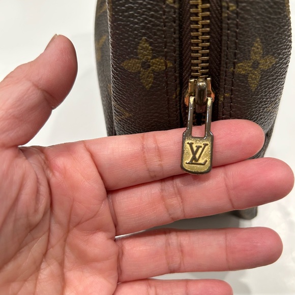 Authentic Louis Vuitton Trousse 28 - Picture 3 of 4